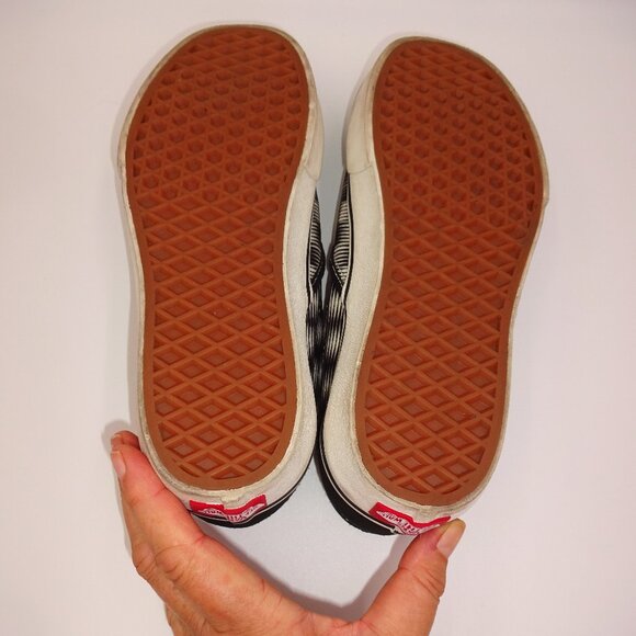 Vans Black White Optical Illusion UltraCush Slip-On Shoes Mens 6.5 Womens 8 - Picture 8 of 8